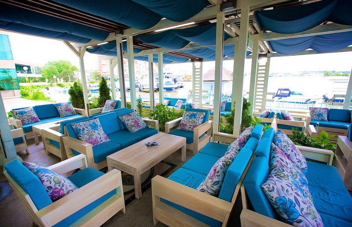 Imagen de los interiores del Hotel Delta 4. Foto 19