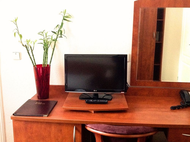 Imagen de la habitación del Hotel Delta, Berlín. Foto 2