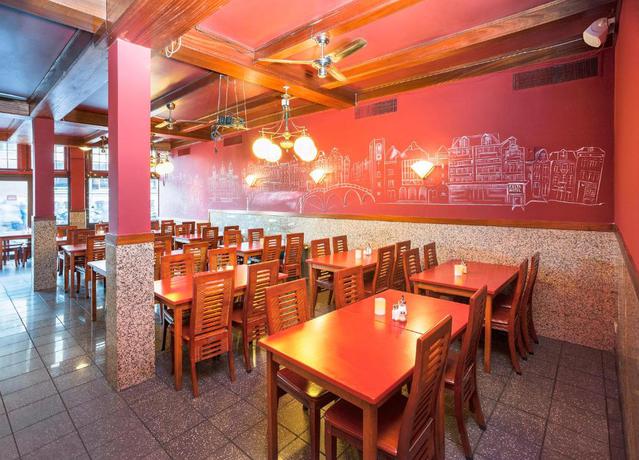 Imagen del bar/restaurante del Hotel Delta City Center. Foto 2