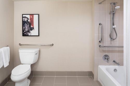 Imagen general del Hotel Delta Hotel Philadelphia Airport. Foto 6