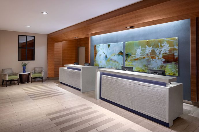 Imagen de los interiores del Hotel Delta Hotels By Marriott Anaheim Garden Grove. Foto 13
