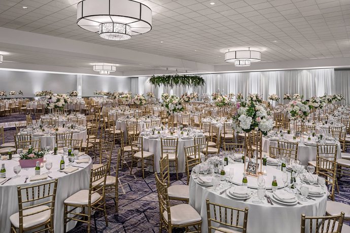 Imagen de los interiores del Hotel Delta Hotels By Marriott Anaheim Garden Grove. Foto 17