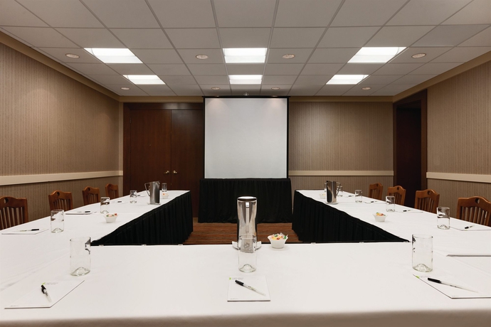 Imagen de los interiores del Hotel Delta Hotels By Marriott Baltimore North. Foto 10