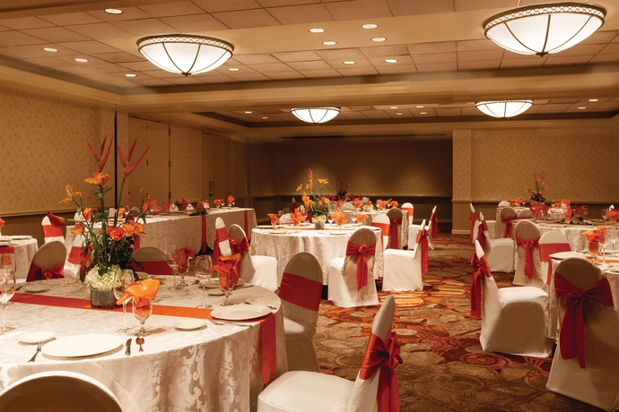 Imagen de los interiores del Hotel Delta Hotels By Marriott Baltimore North. Foto 11