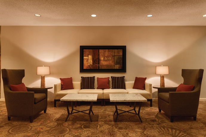 Imagen de los interiores del Hotel Delta Hotels By Marriott Baltimore North. Foto 15