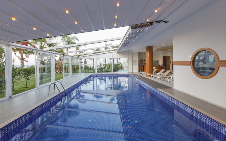 Imagen de la piscina del Hotel Delta Hotels By Marriott Bodrum. Foto 19
