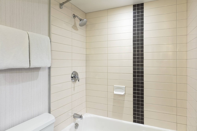 Imagen de la habitación del Hotel Delta Hotels By Marriott Burnaby Conference Centre. Foto 11