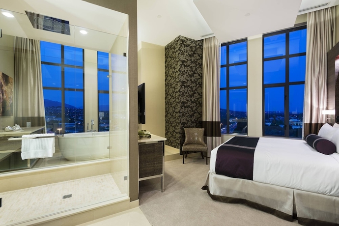 Imagen de la habitación del Hotel Delta Hotels By Marriott Burnaby Conference Centre. Foto 17