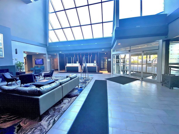 Imagen de los interiores del Hotel Delta Hotels By Marriott Calgary South. Foto 20