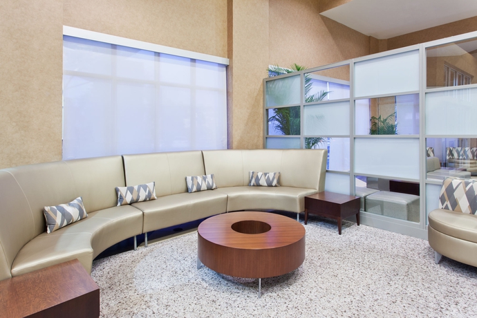 Imagen de los interiores del Hotel Delta Hotels By Marriott Columbia Northeast. Foto 10