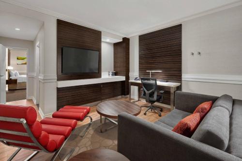 Imagen general del Hotel Delta Hotels By Marriott Edmonton Centre Suites. Foto 8
