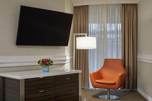 Imagen general del Hotel Delta Hotels By Marriott Edmonton Centre Suites. Foto 9