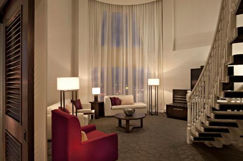 Imagen general del Hotel Delta Hotels By Marriott Edmonton South Conference Centre. Foto 7