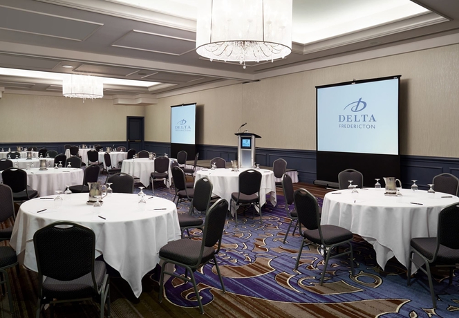 Imagen de los interiores del Hotel Delta Hotels By Marriott Fredericton. Foto 14