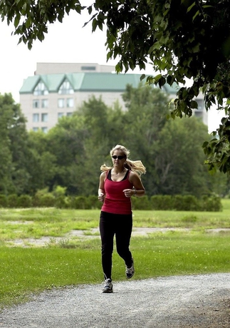 Imagen de los exteriores del Hotel Delta Hotels By Marriott Fredericton. Foto 11