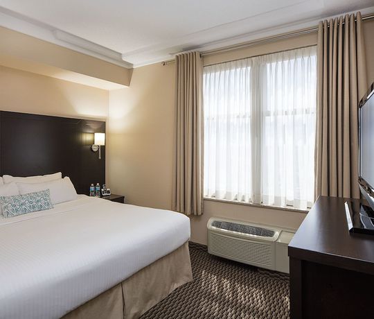 Imagen de la habitación del Hotel Delta Hotels By Marriott Guelph Conference Centre. Foto 10