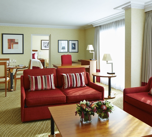 Imagen de los interiores del Hotel Delta Hotels By Marriott Heathrow Windsor. Foto 9