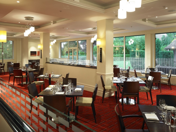 Imagen del bar/restaurante del Hotel Delta Hotels By Marriott Huntingdon. Foto 3