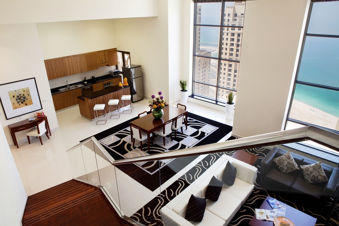 Imagen de los interiores del Hotel Delta Hotels By Marriott Jumeirah Beach, Dubai. Foto 9