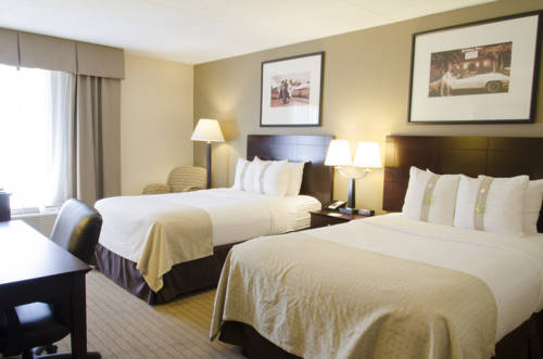 Imagen de la habitación del Hotel Delta Hotels By Marriott Kalamazoo Conference Center. Foto 16