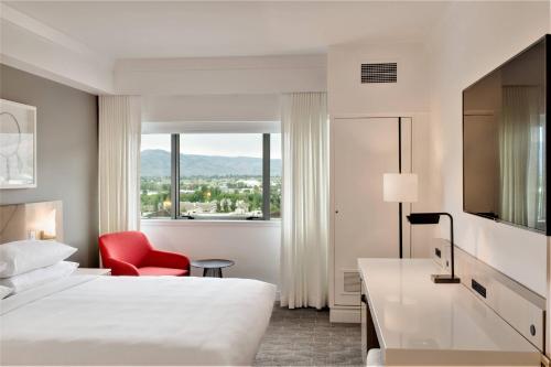 Imagen de la habitación del Hotel Delta Hotels By Marriott Kamloops. Foto 16