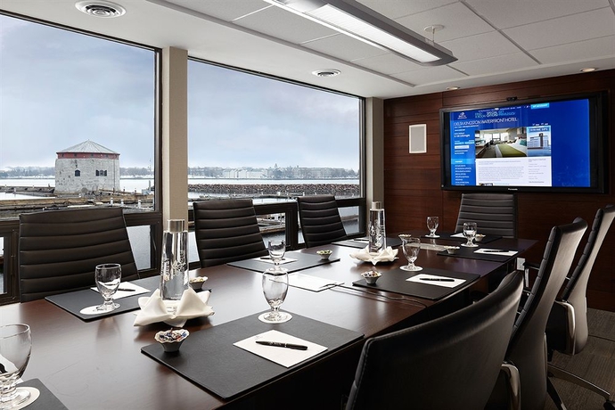 Imagen de los interiores del Hotel Delta Hotels By Marriott Kingston Waterfront. Foto 7