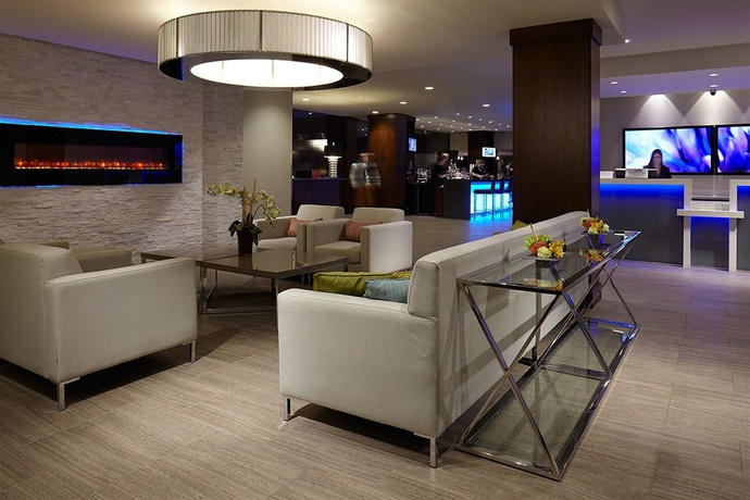 Imagen de los interiores del Hotel Delta Hotels By Marriott Kingston Waterfront. Foto 8
