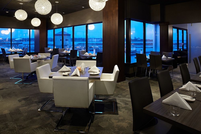 Imagen del bar/restaurante del Hotel Delta Hotels By Marriott Kingston Waterfront. Foto 3
