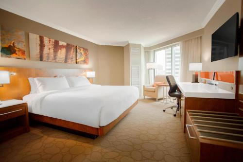 Imagen de la habitación del Hotel Delta Hotels By Marriott London Armouries. Foto 12