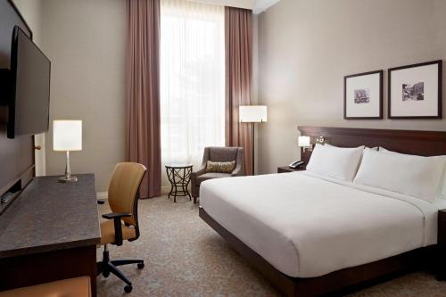 Imagen de la habitación del Hotel Delta Hotels By Marriott London Armouries. Foto 17