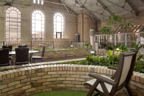 Imagen general del Hotel Delta Hotels By Marriott London Armouries. Foto 2