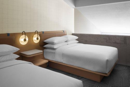 Imagen de la habitación del Hotel Delta Hotels By Marriott, Mont Sainte-anne, Resort and Convention Center. Foto 19