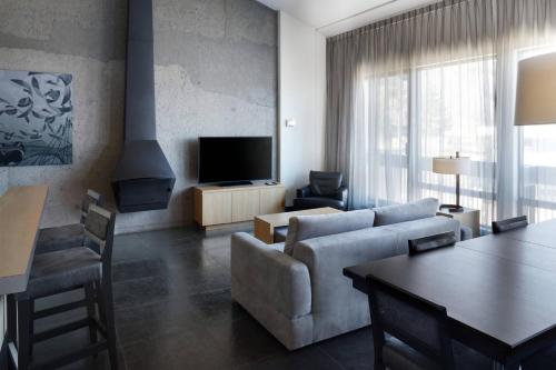 Imagen de la habitación del Hotel Delta Hotels By Marriott, Mont Sainte-anne, Resort and Convention Center. Foto 20