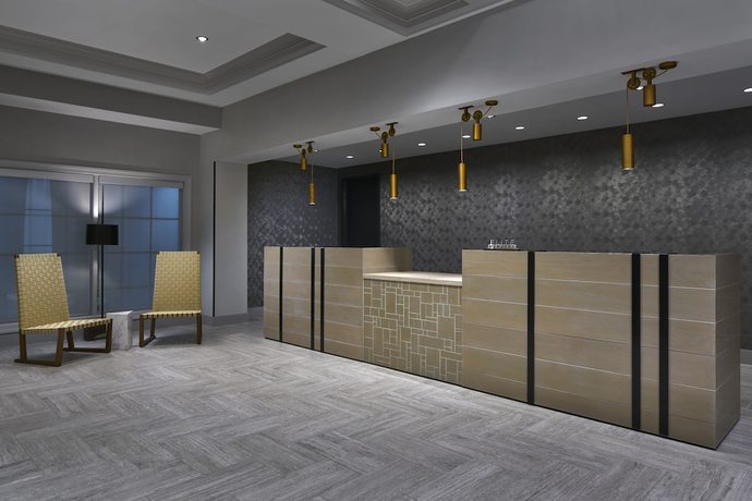 Imagen de los interiores del Hotel Delta Hotels By Marriott Norfolk Airport. Foto 14