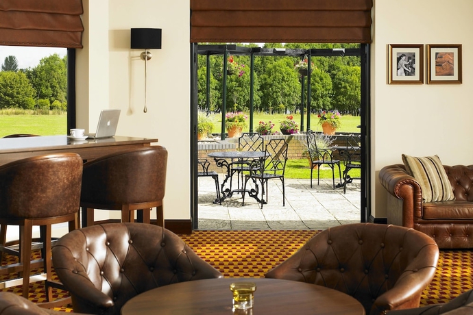 Imagen del bar/restaurante del Hotel Delta Hotels By Marriott Northampton. Foto 5