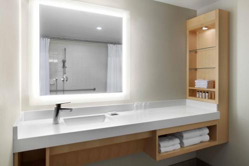 Imagen general del Hotel Delta Hotels By Marriott Ottawa City Centre. Foto 4