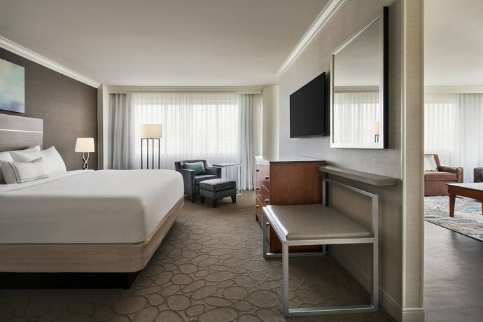 Imagen de la habitación del Hotel Delta Hotels By Marriott Richmond Downtown. Foto 17