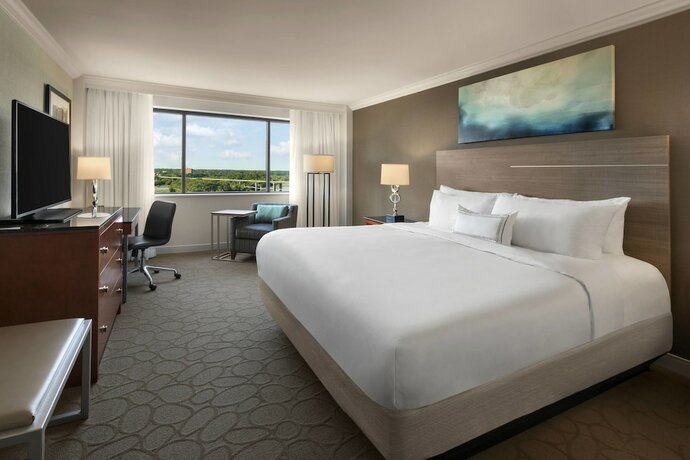 Imagen de la habitación del Hotel Delta Hotels By Marriott Richmond Downtown. Foto 18