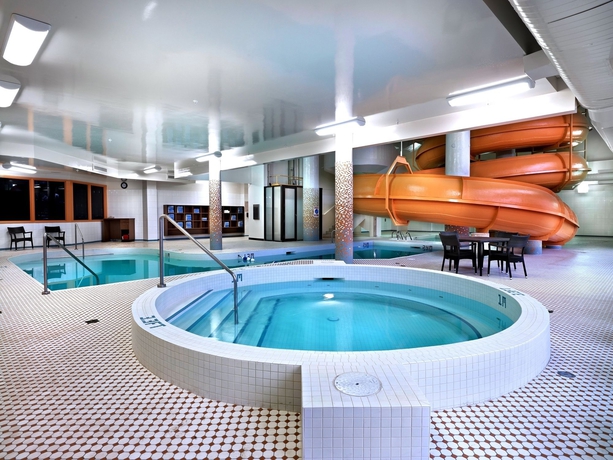 Imagen de la piscina del Hotel Delta Hotels By Marriott Saskatoon Downtown. Foto 11
