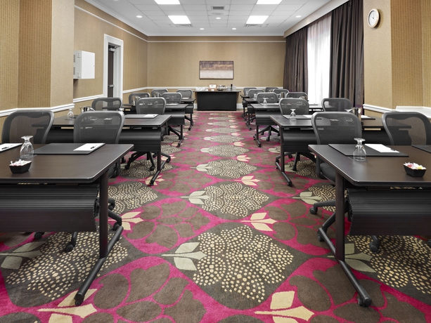Imagen de los interiores del Hotel Delta Hotels By Marriott Saskatoon Downtown. Foto 10