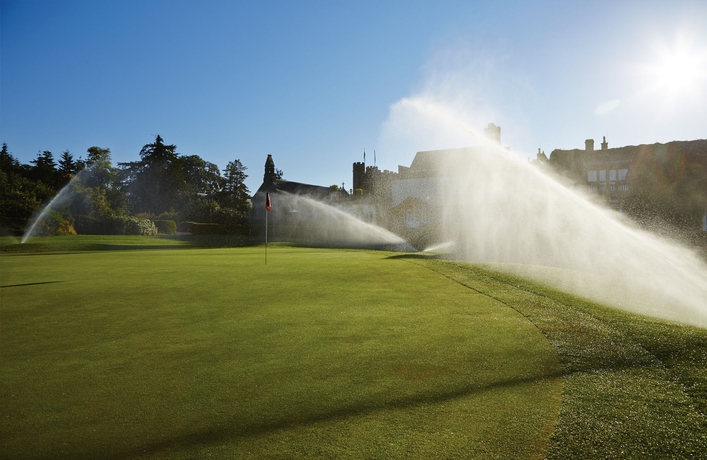 Imagen de los exteriores del Hotel Delta Hotels By Marriott St. Pierre Country Club. Foto 8