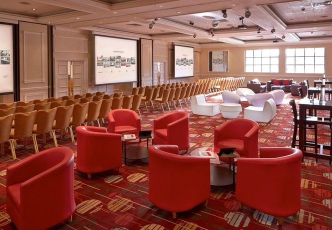 Imagen de los interiores del Hotel Delta Hotels By Marriott Swansea. Foto 12