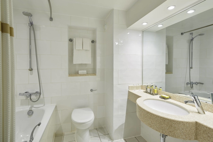 Imagen de la habitación del Hotel Delta Hotels By Marriott Swindon. Foto 14