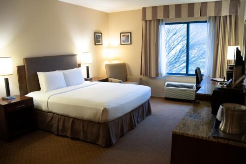 Imagen de la habitación del Hotel Delta Hotels By Marriott Toledo. Foto 7