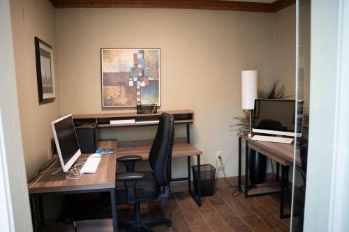 Imagen de la habitación del Hotel Delta Hotels By Marriott Toledo. Foto 19