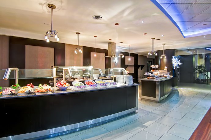 Imagen del bar/restaurante del Hotel Delta Hotels By Marriott Toronto East. Foto 2