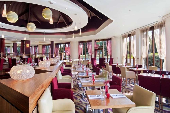 Imagen del bar/restaurante del Hotel Delta Hotels By Marriott Warwick. Foto 4