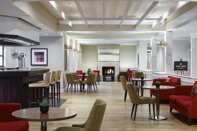 Imagen del bar/restaurante del Hotel Delta Hotels Cheshunt. Foto 3