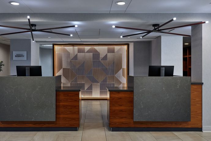 Imagen de los interiores del Hotel Delta Hotels Little Rock West. Foto 9
