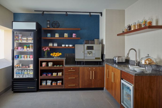 Imagen de los interiores del Hotel Delta Hotels Little Rock West. Foto 10